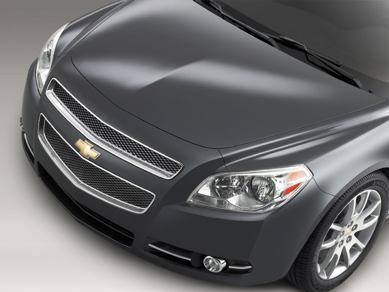 2009-chevrolet-chevy-malibu-ltz-headlight-picture-pic-image